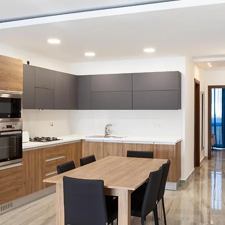 King Size Brand New Apt Just Off Spinola With Wifi By 360 Estates Appartement Ta' Cikkun