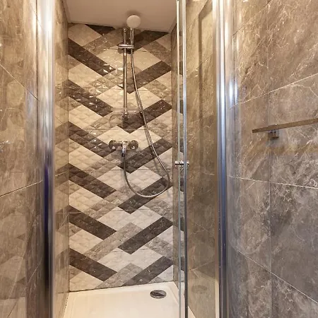 King Size Brand New Apt Just Off Spinola With Wifi By 360 Estates