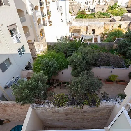 King Size Brand New Apt Just Off Spinola With Wifi By 360 Estates *