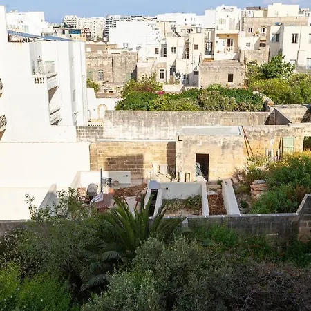 King Size Brand New Apt Just Off Spinola With Wifi By 360 Estates